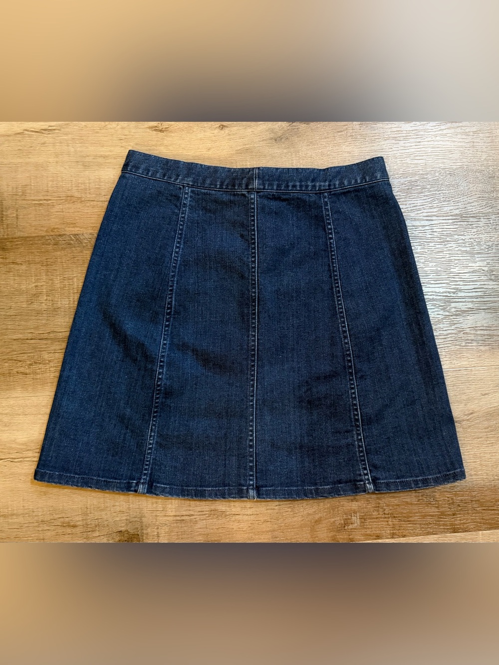 Draper James Blue Jean Denim Skirt  Scalloped & Button Details Size 8 - Picture 9 of 14
